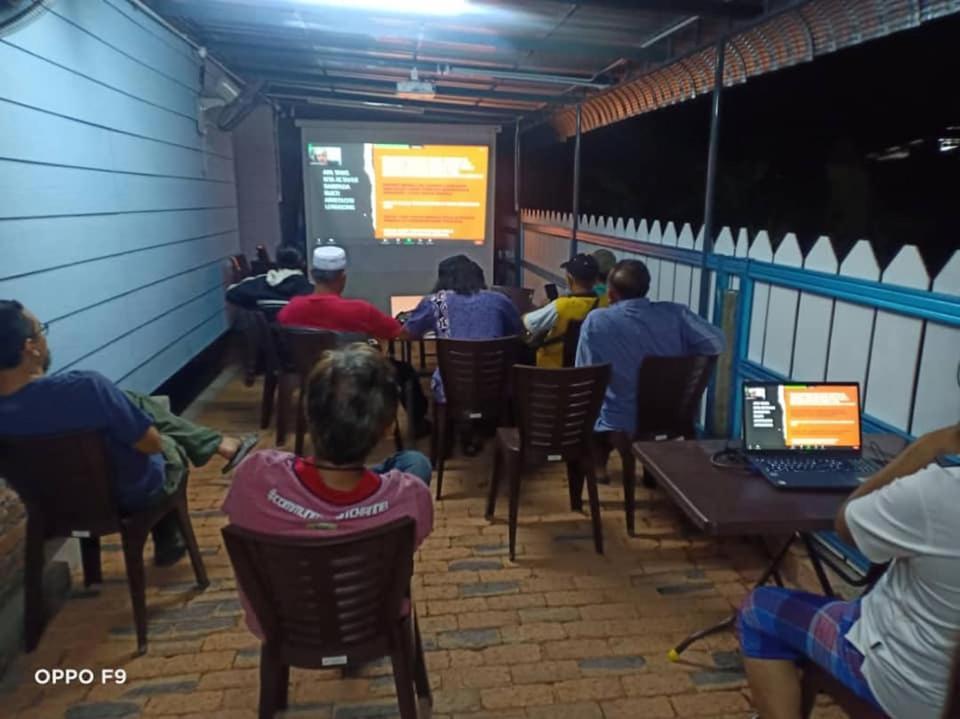 Branda Kampung Sumpitan Lenggong Tiada Sungai Kampong Ulu Jepai Exterior foto