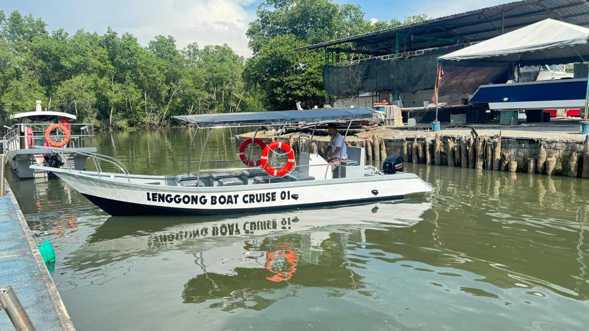 Branda Kampung Sumpitan Lenggong Tiada Sungai Kampong Ulu Jepai Exterior foto